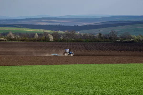 Ремонтная кампания по подготовке сельхозтехники к весне стартовала в Ставропольском крае